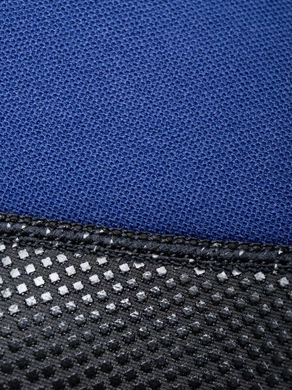 Two Bare Feet Thunderclap Pro 3/2mm Junior Wetsuit (Black / Blue) 12 Two Bare Feet Thunderclap Pro 3/2mm Junior Wetsuit (Black / Blue) - Image 10